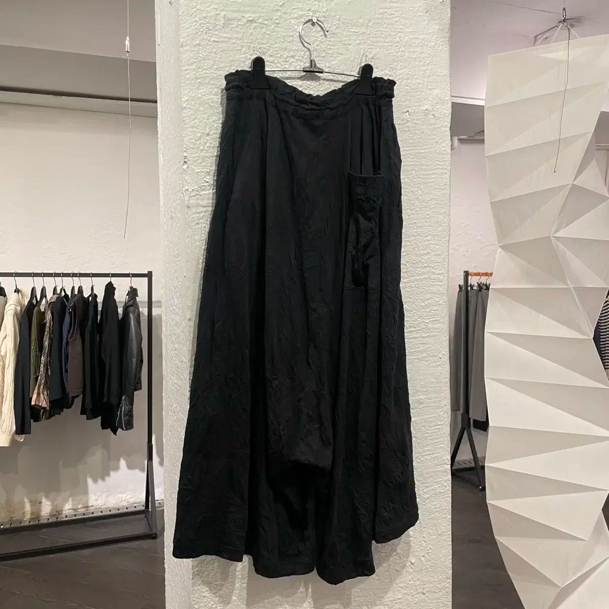 【美品】ワイズ ヨウジヤマモト 袴パンツ ウール ブラック レッドレーペル Yohii Yamamoto pour homme 19ss 袴パンツ ギャバ