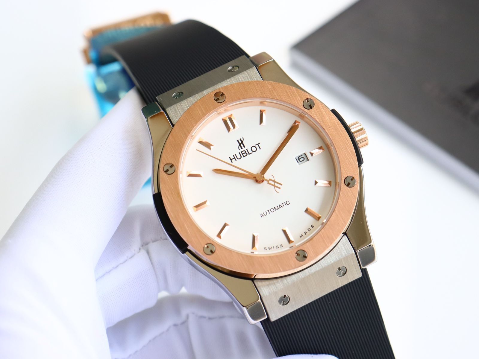 【新品未使用】ＨＵＢＬＯＴ　クラシックフュージョン　アリゲーターストラップ HUBLOT ウブロ クラシックフュージョン用 純正 替えベルト