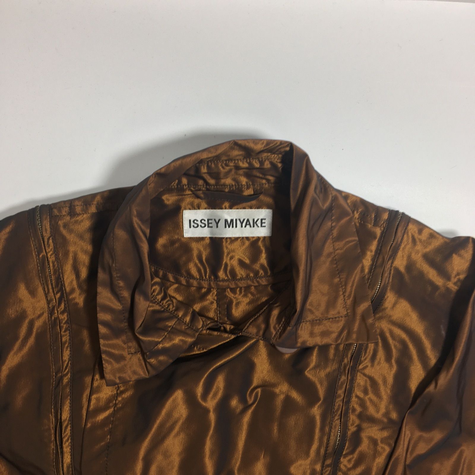 M0906-8-N ISSEY MIYAKE イッセイミヤケ ナイロントレンチコート M0906-8-N ISSEY MIYAKE イッセイミヤケ ナイロントレンチコート