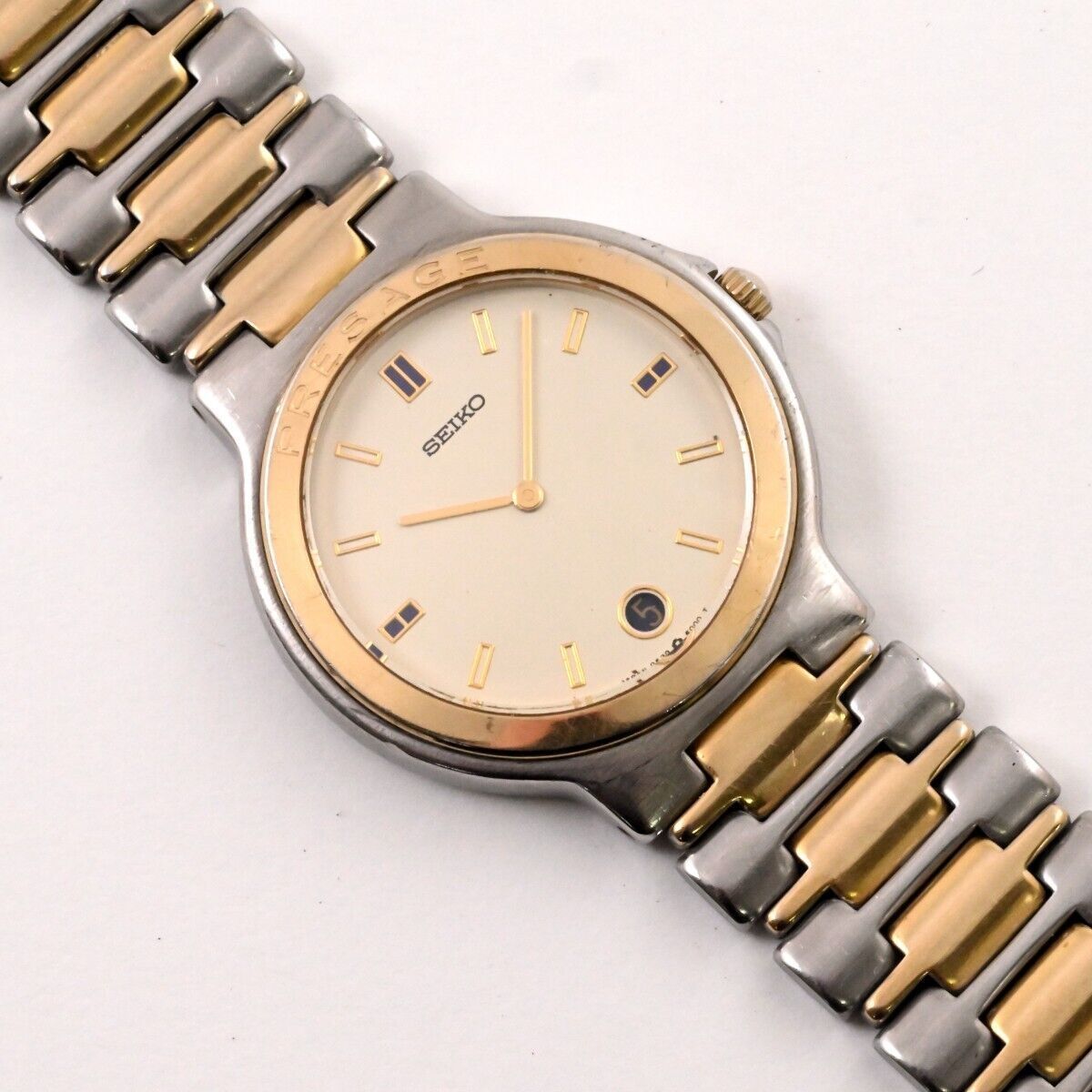 SEIKO】セイコー PRESAGE QUARTZ Date Ref.9539-6000 32mm Beige Blue