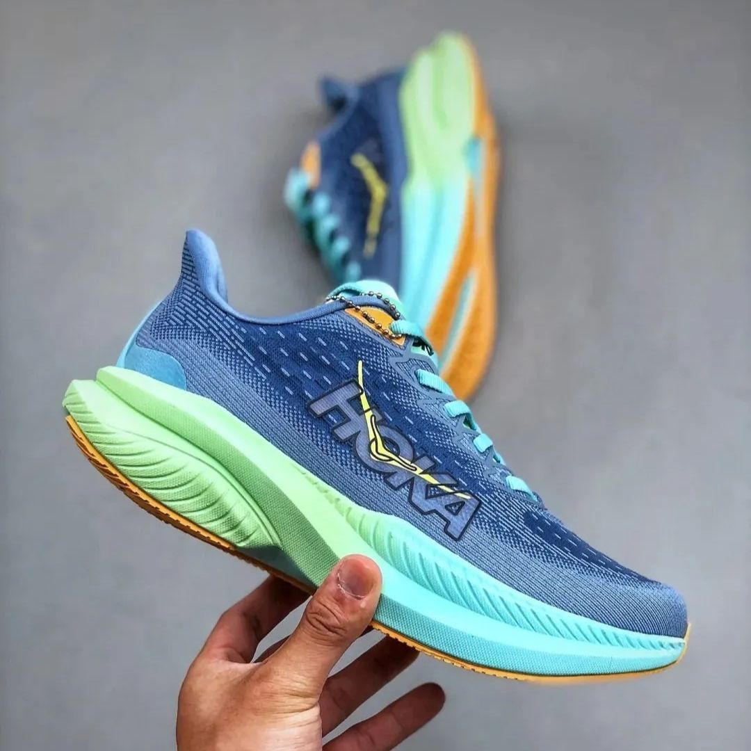 靴下無料付き】HOKA ONE ONE MACH6 スニーカー 男女兼用 - メルカリ