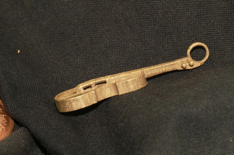 サイレントバイオリン型アクセサリー