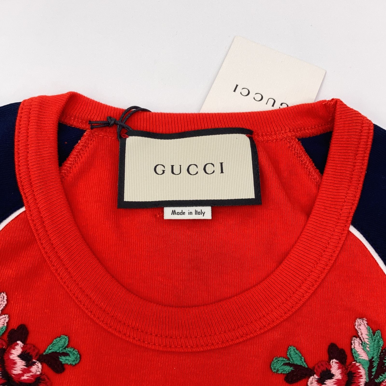 ﾗﾋﾞｯﾄ刺繍ｺｯﾄﾝｼﾞｬｰｼﾞｰTｼｬﾂ