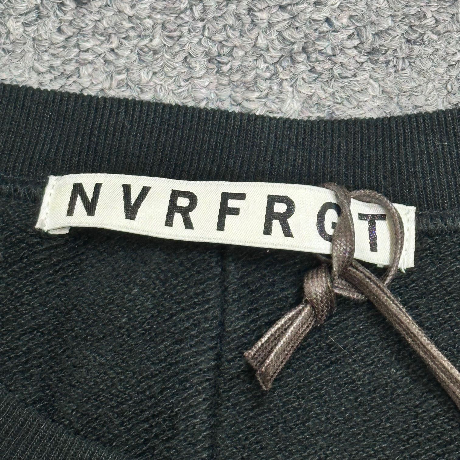 参考上代36300円 未使用品 NVRFRGT 24AW PANELLED DOUBLE LAYER C/N 