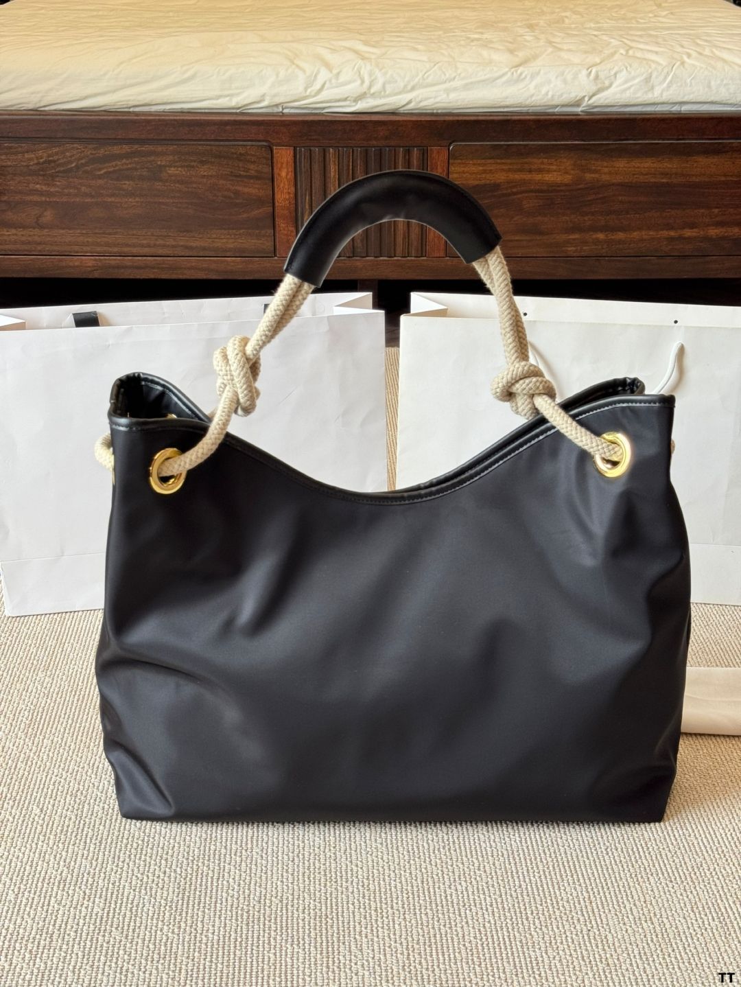 送料込/関税込■PRADA■Mariner Re-Nylon ラージトートバッグ PRADA プラダ Re-Nylon xサフィアーノ ラージ トートバッグ