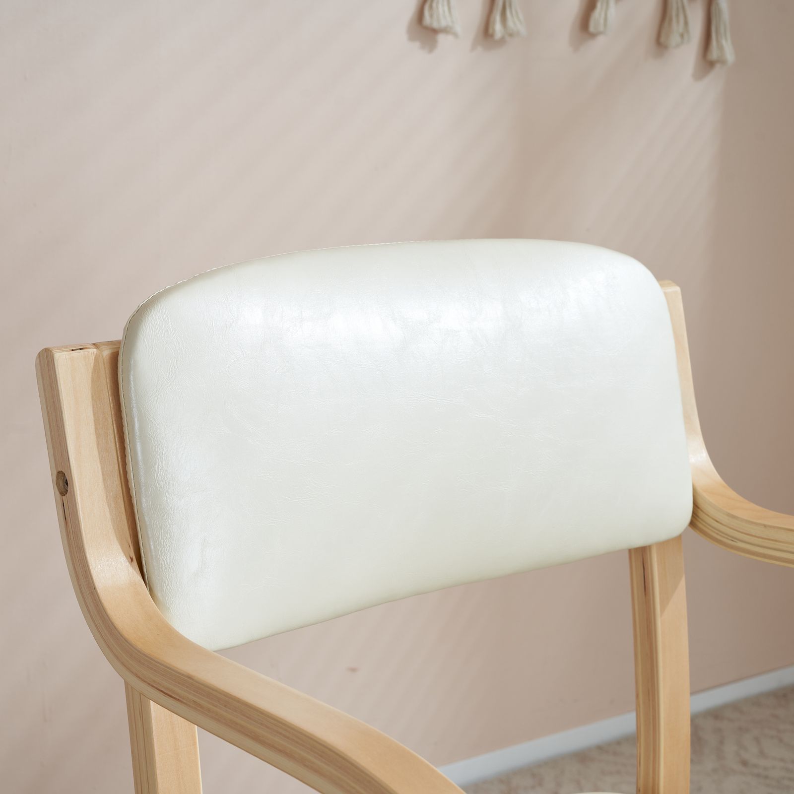 【2脚】 ベージュ PU ダイニングチェア 木製 椅子 介護チェア イス 2脚】 ベージュ PU ダイニングチェア 木製 椅子 介護チェア イス 目玉