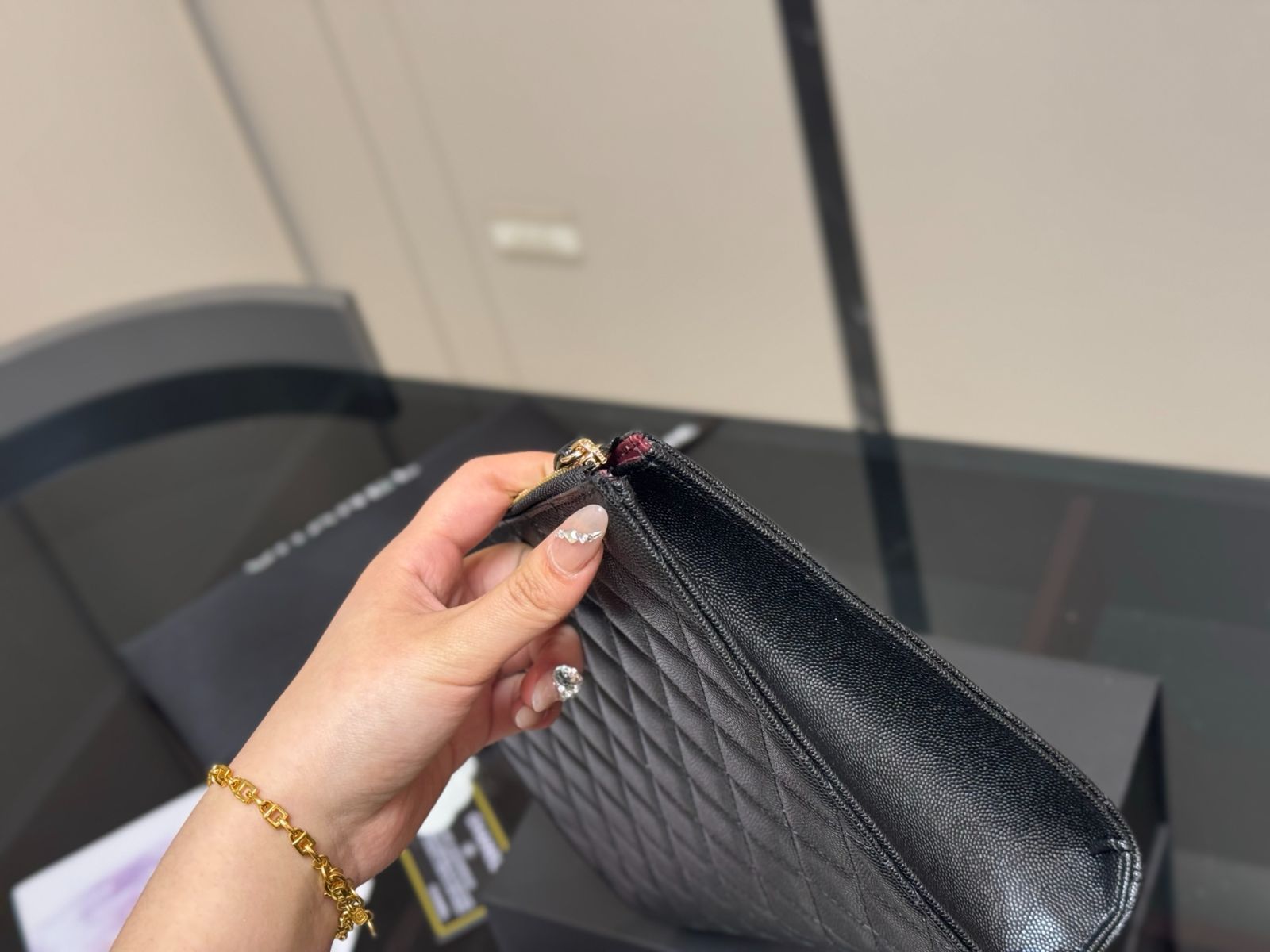 今日特価】Chanel シャネル 25P ラージ ハンドバッグ（28×20cm