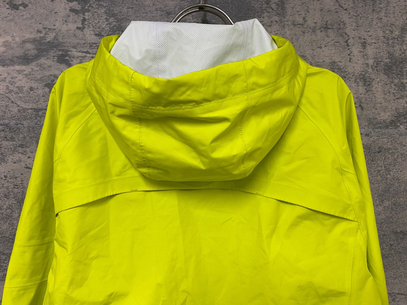 JE919 ラファ RAPHA HOODED COMMUTER サイクルジャケット M ネオン