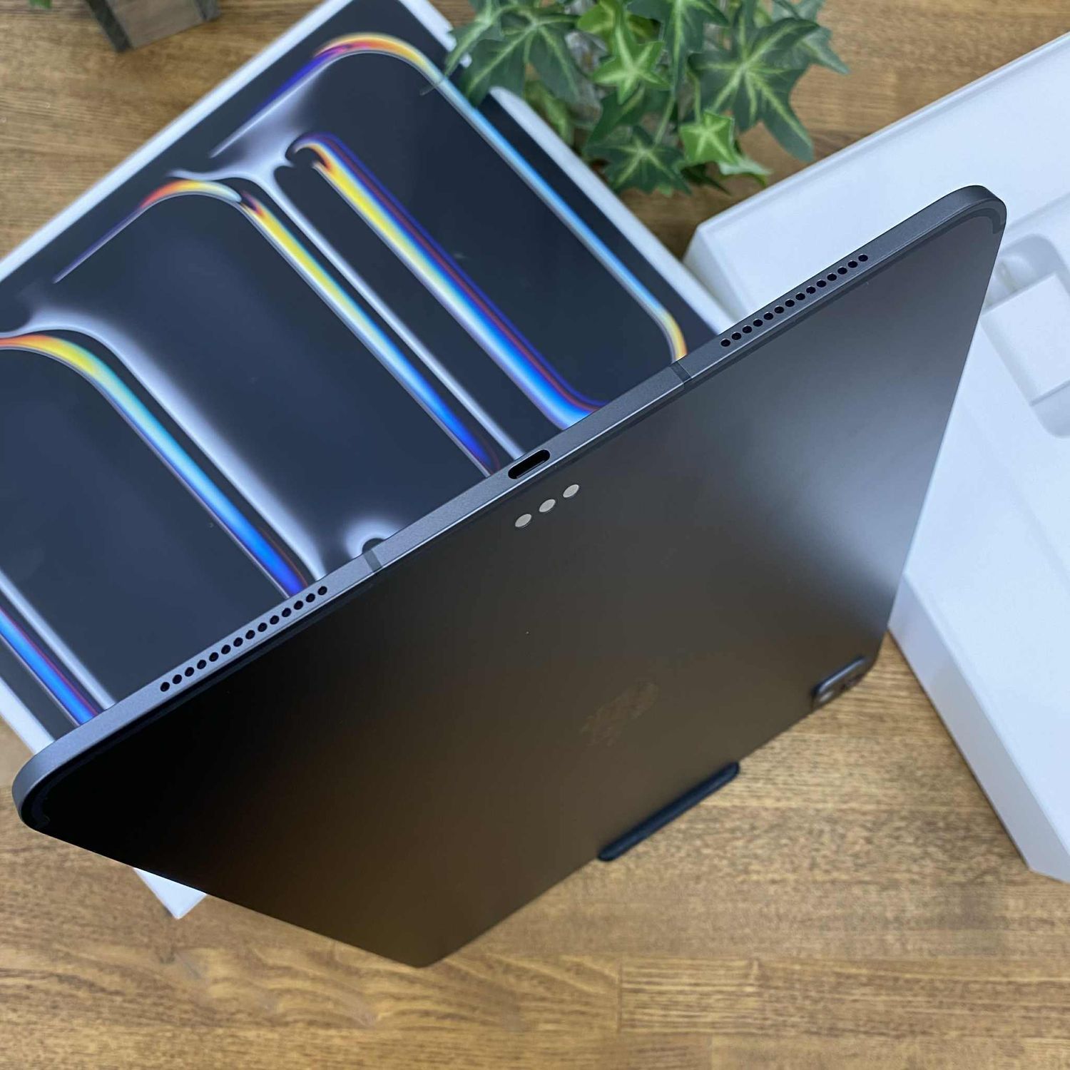 お得! iPad Pro 13インチ　M4チップ 1TB 新品 セルラー版 Apple iPad Pro 13インチ (M4) Wi-Fi 1TB 2024年春モデル 価格比較