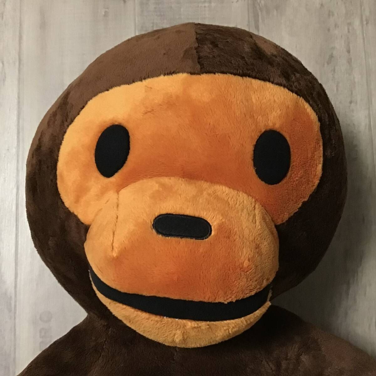 アベイシングエイプ　サンリオ　マイロ　ぬいぐるみ マイロ 特大 ぬいぐるみ サンリオ a bathing ape bape baby milo