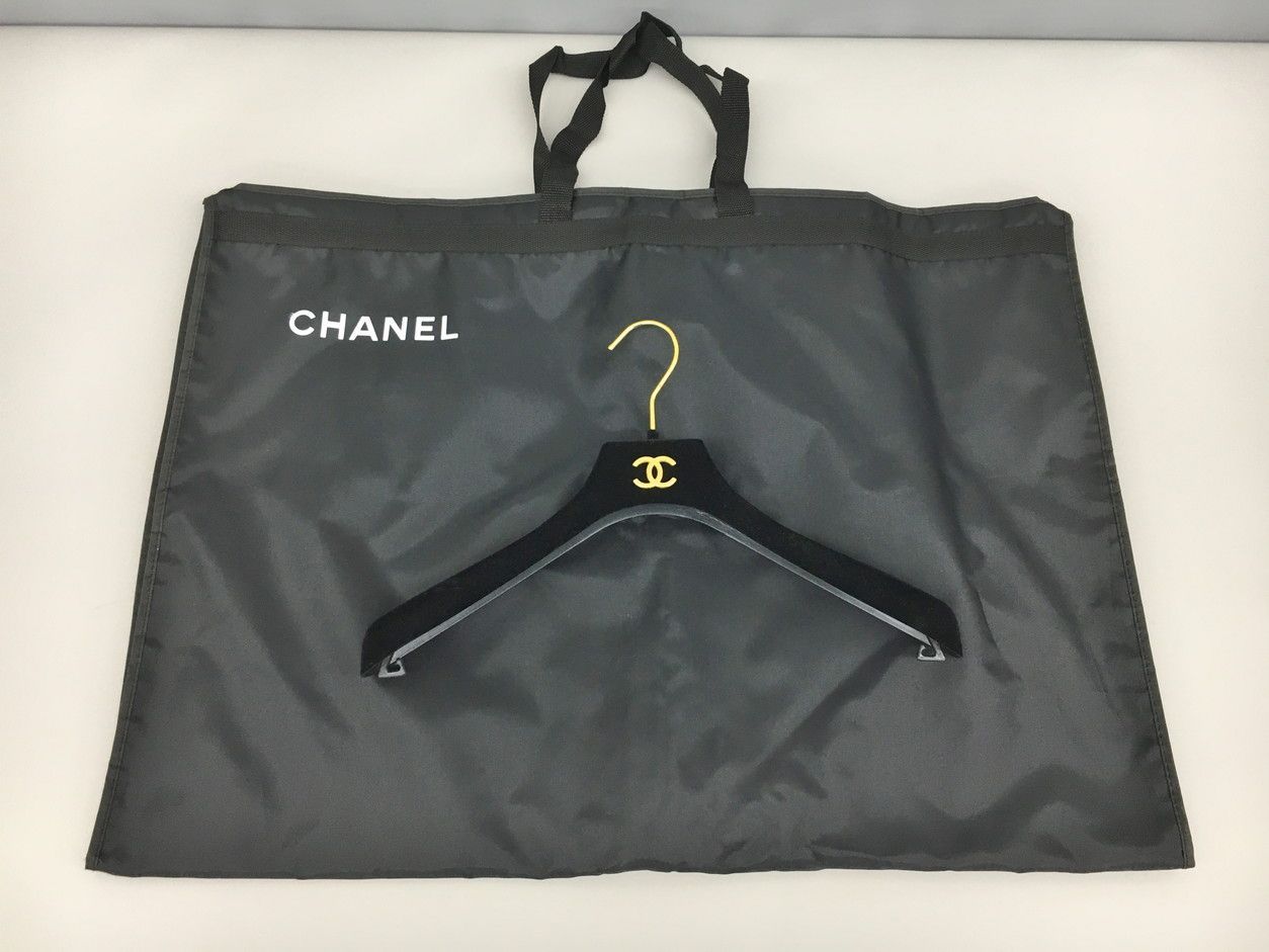 シャネル CHANEL ガーメントケース＆ハンガーまとめセット 服