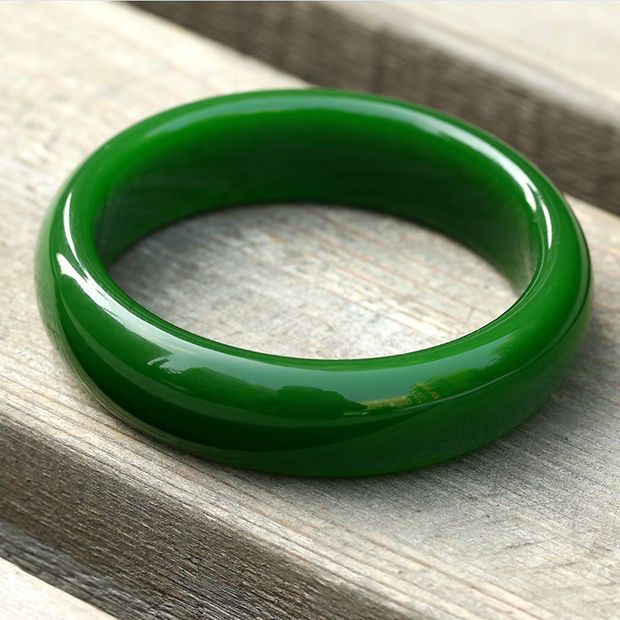 天然和田碧玉 内径58mm ハングル 勘定書・箱付 E35~36 - メルカリ