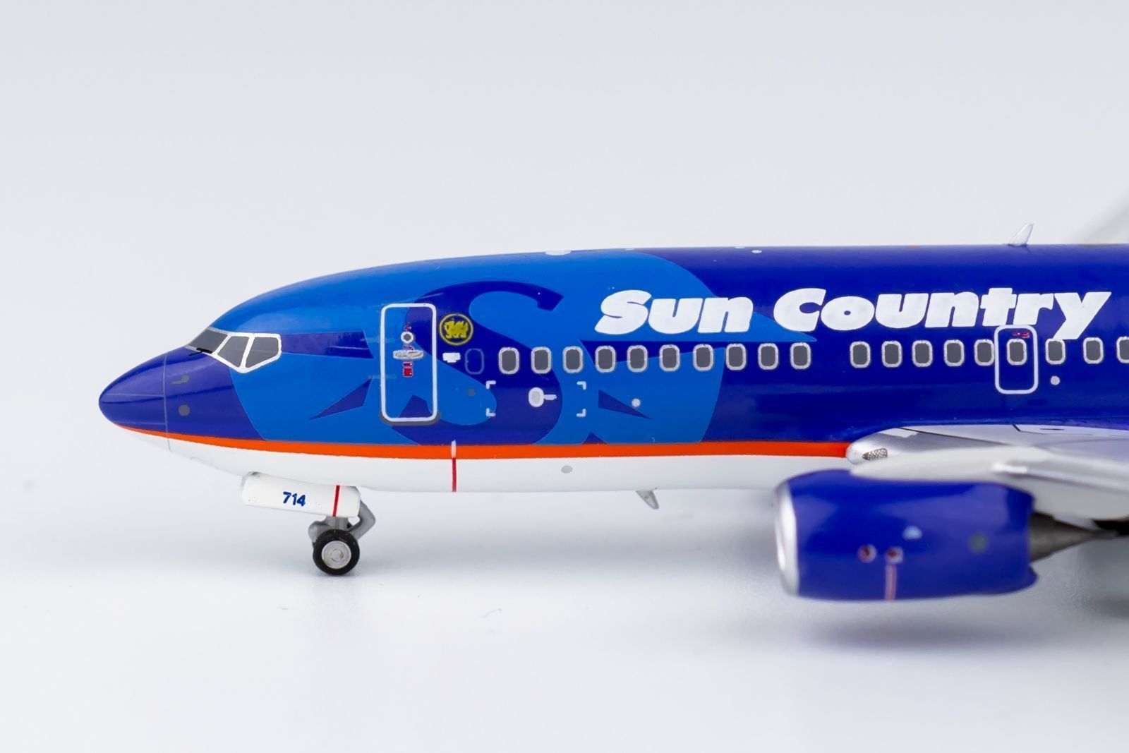 サンカントリー航空 737-700