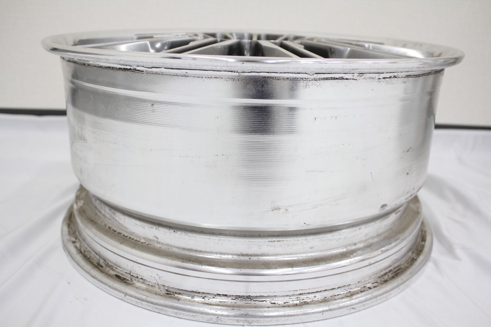 BVILLENS 17×8J
