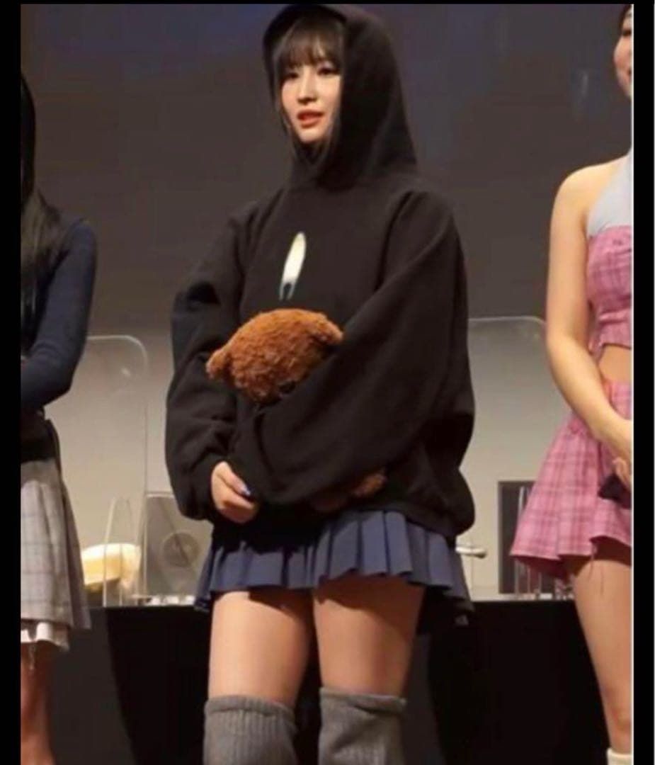 TWICE MOMO 着用 Kanye DONDA 2 カニエウェスト パーカー - メルカリ