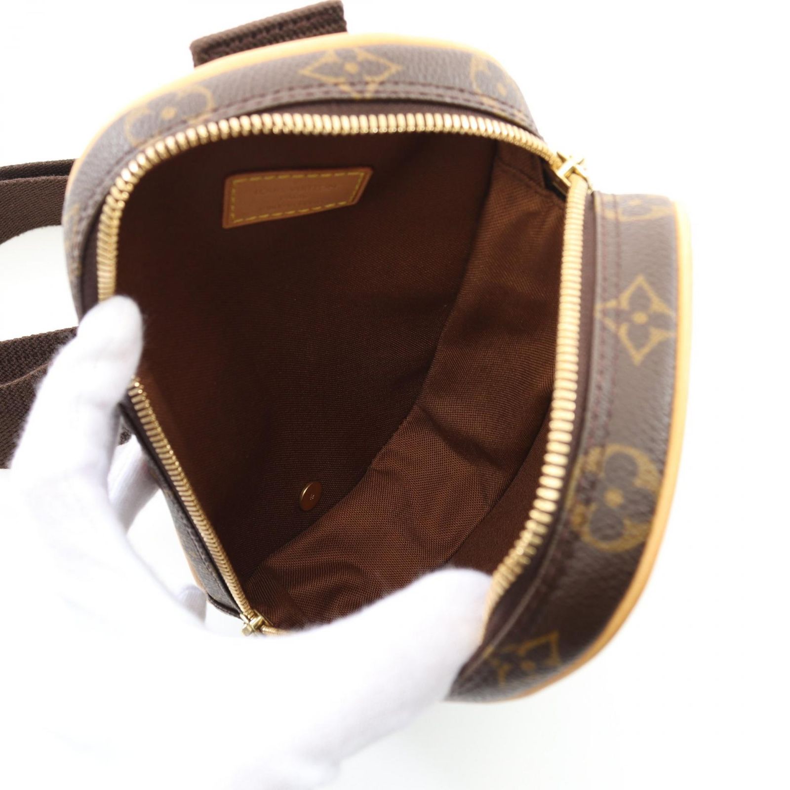 LOUIS VUITTON モノグラム ポシェット・ガンジュ メンズ 【公式通販】