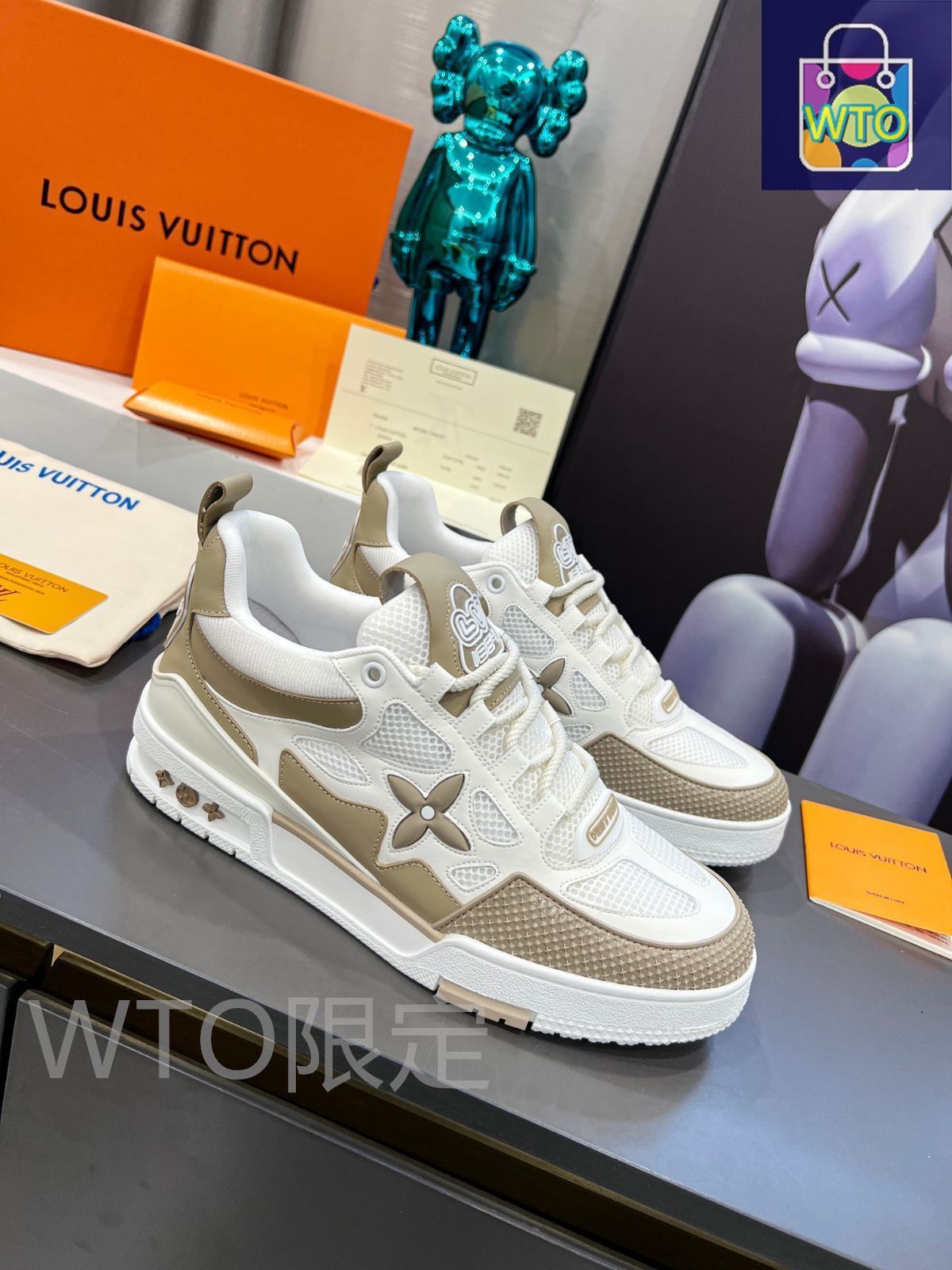 Louis Vuitton スエード ベルクロストラップ カジュアルシューズ LOUIS VUITTON ルイ・ヴィトン LVロゴメッシュ/スエード バック
