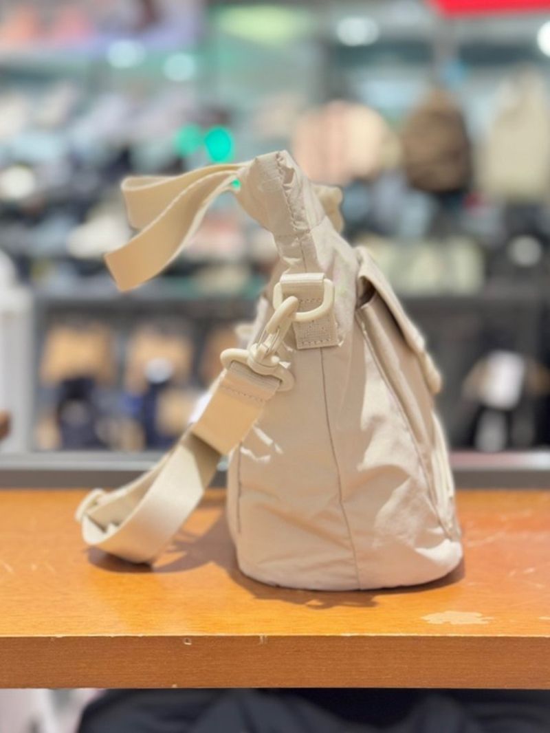 翌日発送❣ノースフェイス ショルダーバッグ BREEZE BUCKET BAG