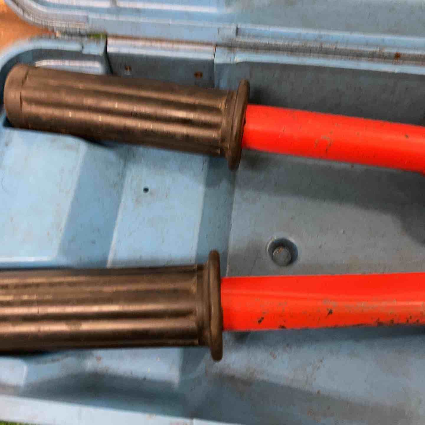 泉精器 IZUMI