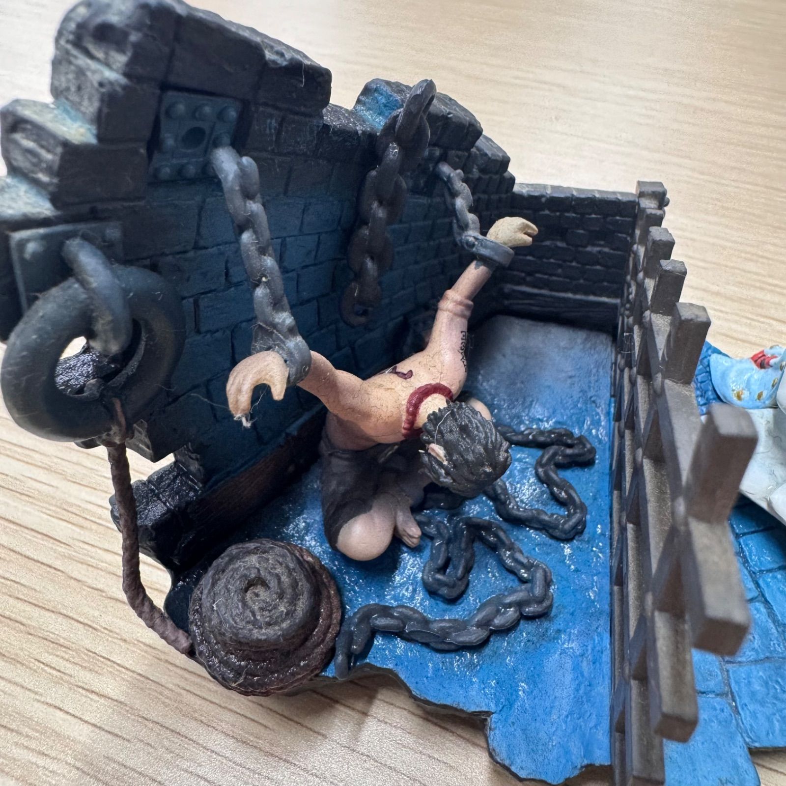 ONE PIECE エース & ガープ ジオラマ フィギュア インペルダウン