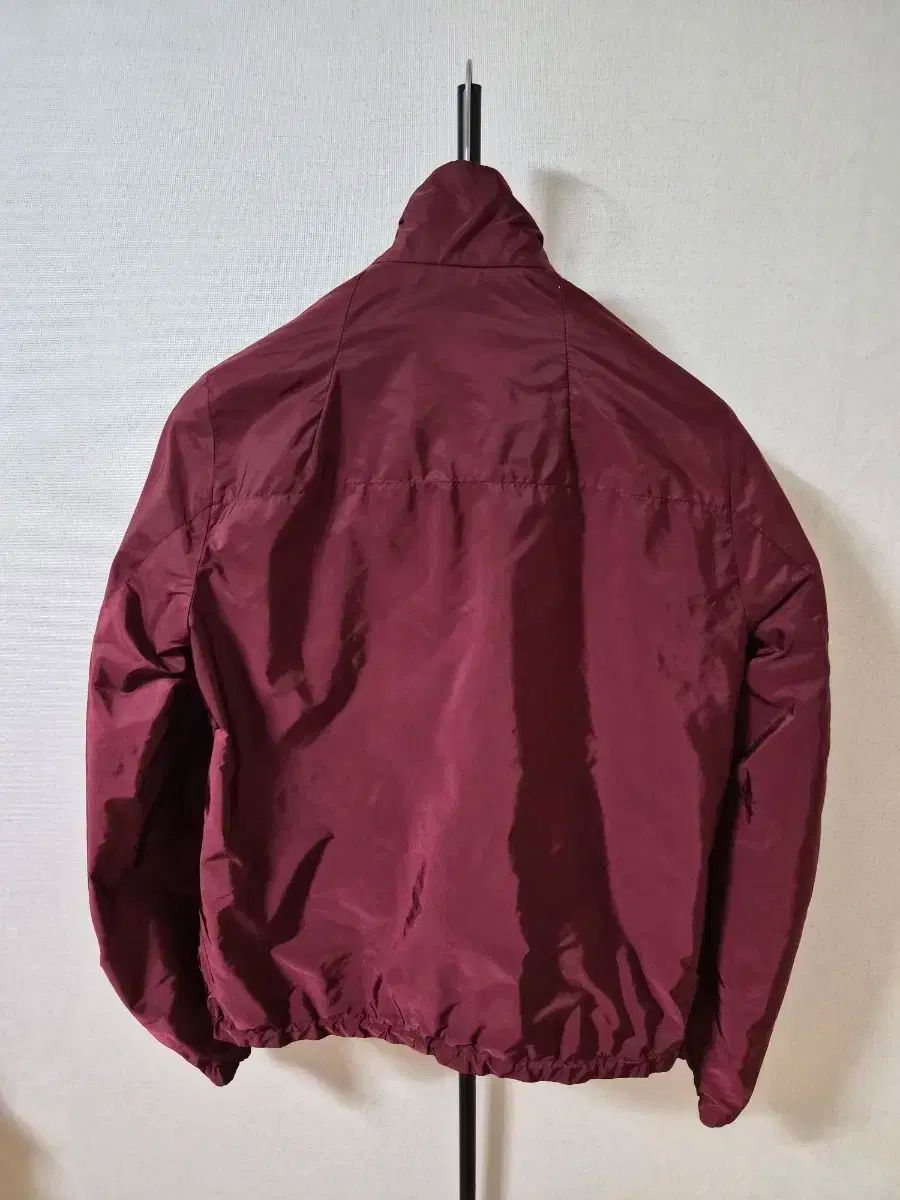 プラダ　ウインドブレーカー　リバーシブル　46 プラダ ウインドブレーカー リバーシブル 46 pradaメンズ