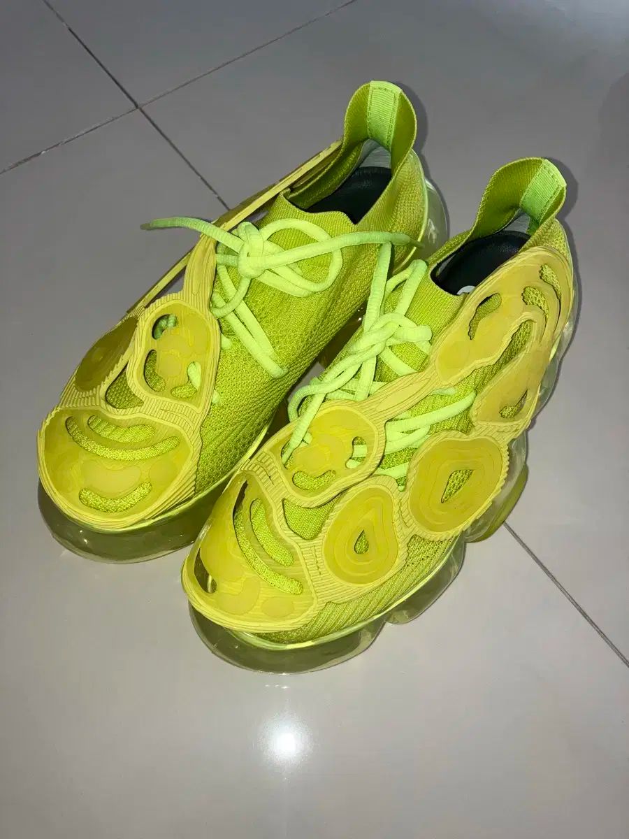 グラウンズ ムーピー インバート grounds moopie invert 240