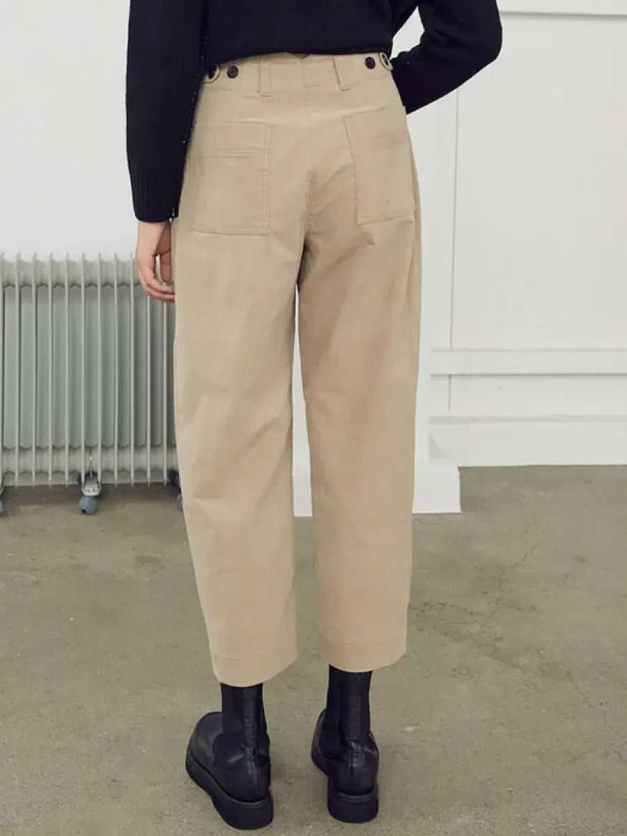 1 グーホープラス 片あご コーデュロイパンツ