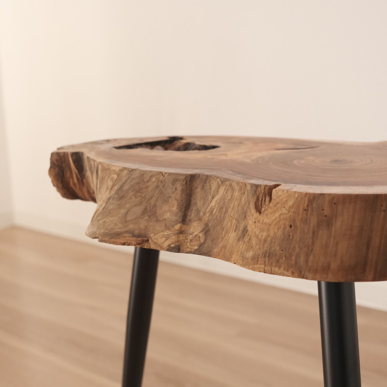 欅のテーブル / コーヒーテーブル / サイドテーブル / table / 一枚板