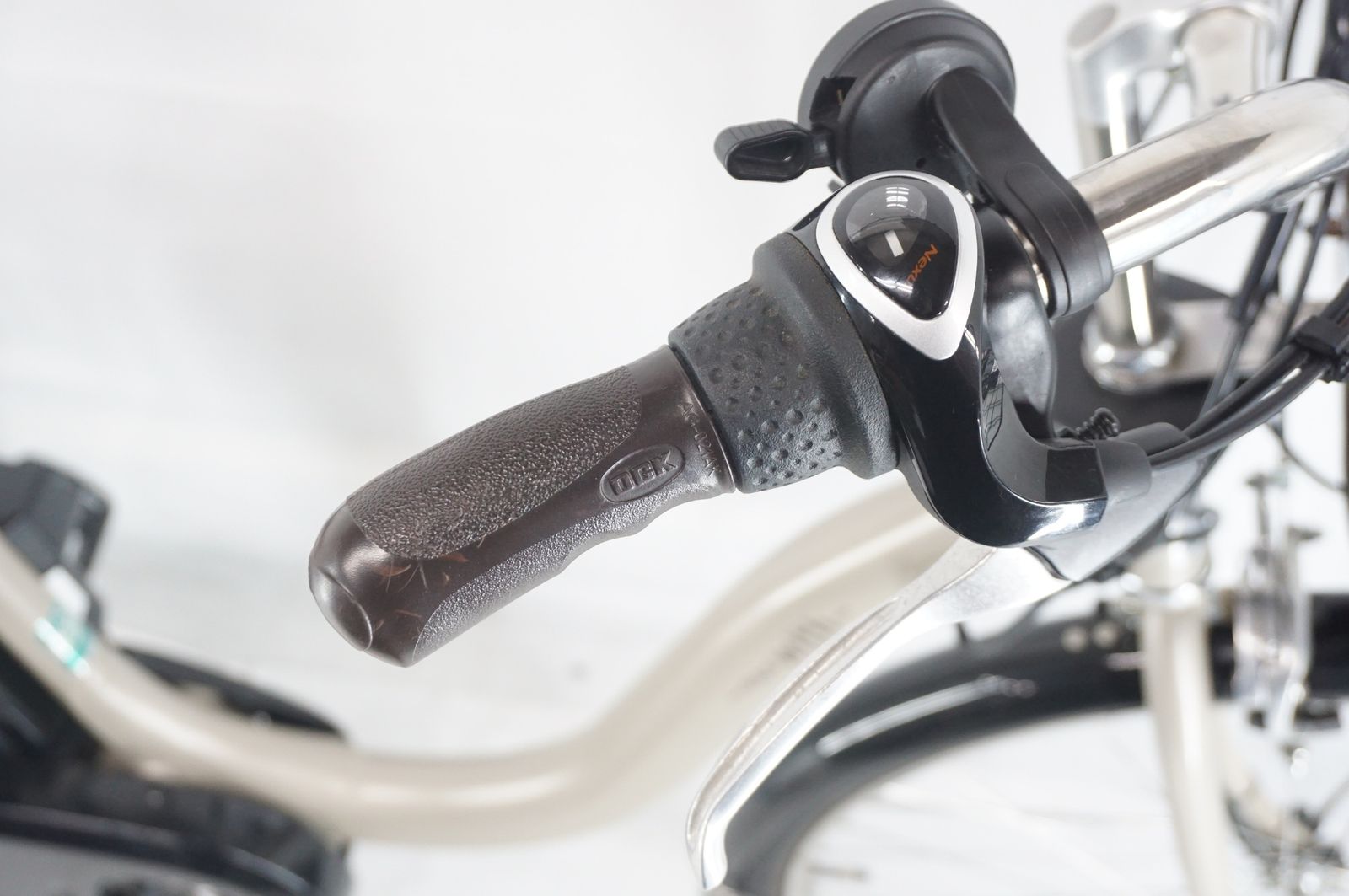 電動アシスト自転車 |
