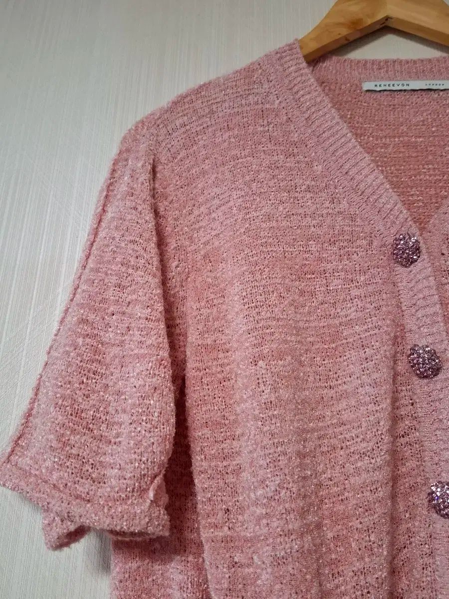 ビッグボタン装飾 カーディガン