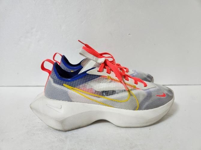 【雷市場（ポンジャン）商品韓国直送】NIKE(ナイキ) ウィメンズ ビーストライト 245