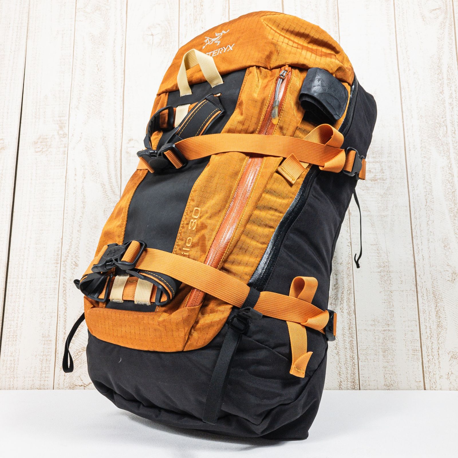 Regular オレンジ系】 Arcteryx ( アークテリクス ) サイロ 30