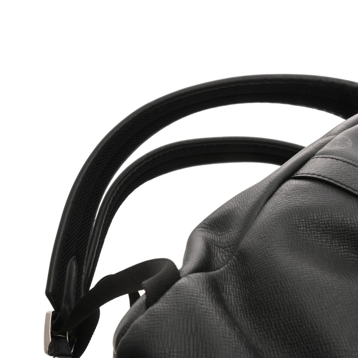 ルイヴィトン タイガラマ ディスカバリーバックパック ノワール