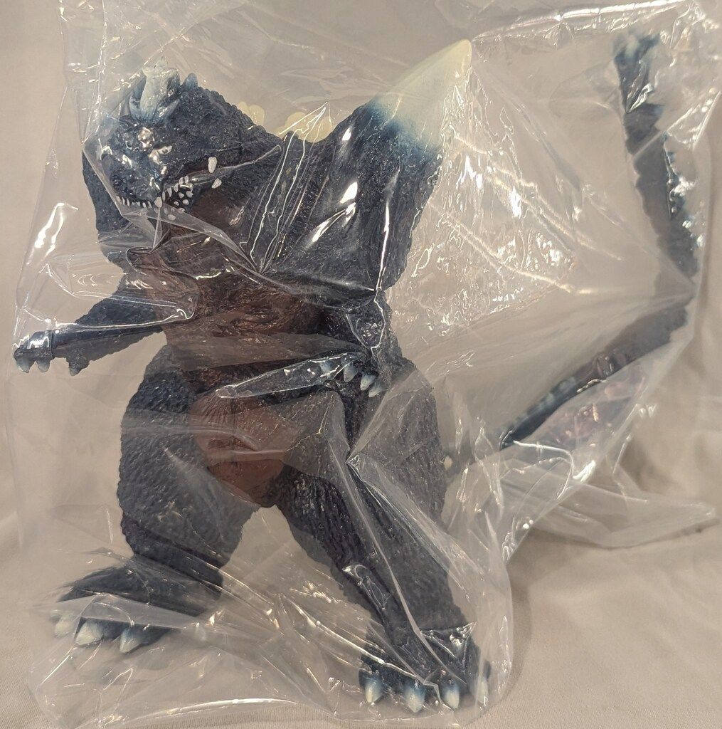 エンビー 宇宙凶悪戦闘獣 スペースゴジラ 背面蓄光ver. - メルカリ