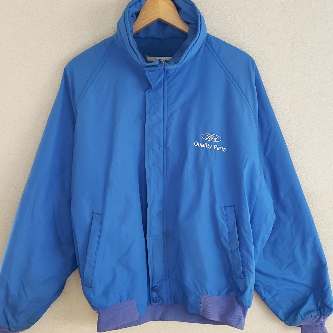 Ford ヴィンテージ スタジャン 80s MADE IN USA 古着 80s USA製 「FORD」 車 企業 パデッド スタンドカラー