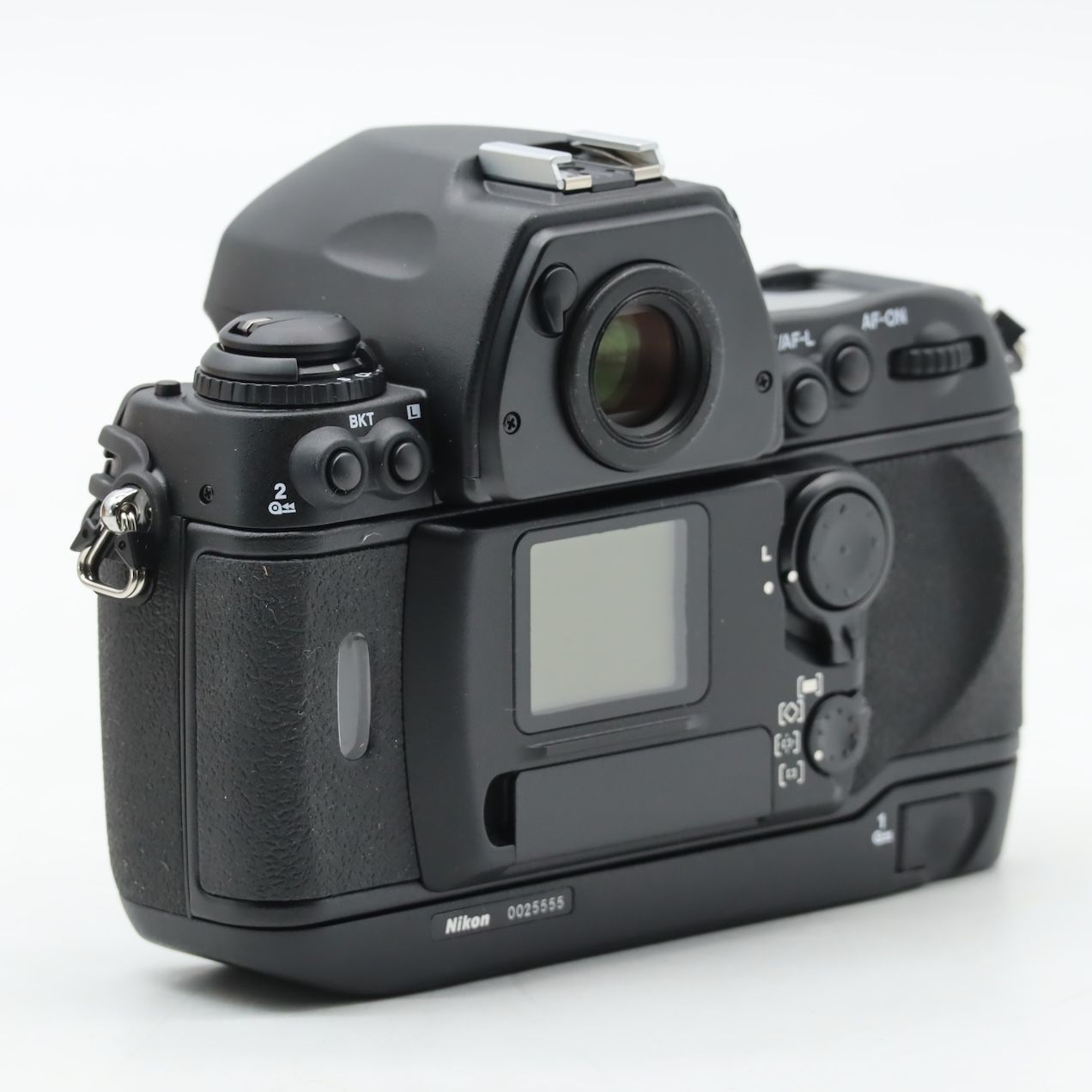ニコン F6