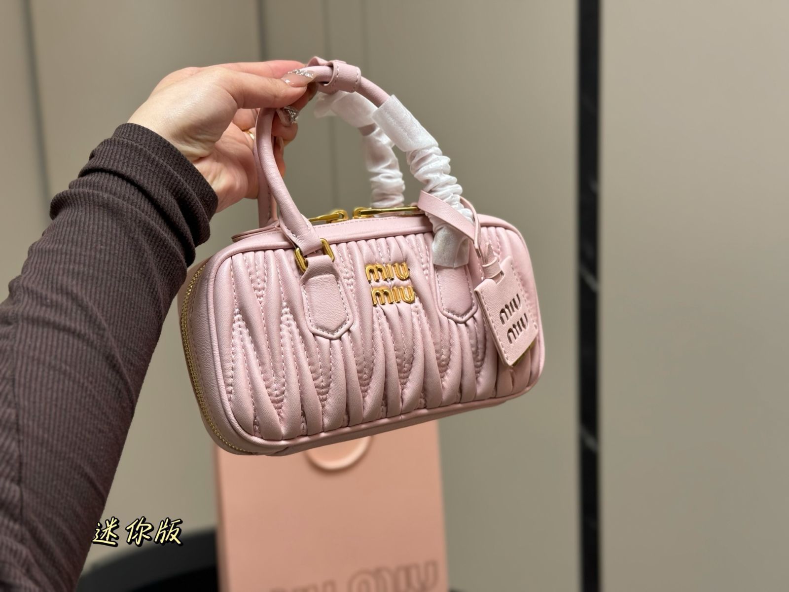 今日特価】Miu Miu Mini Bowling Bag ミュウミュウ ミニ