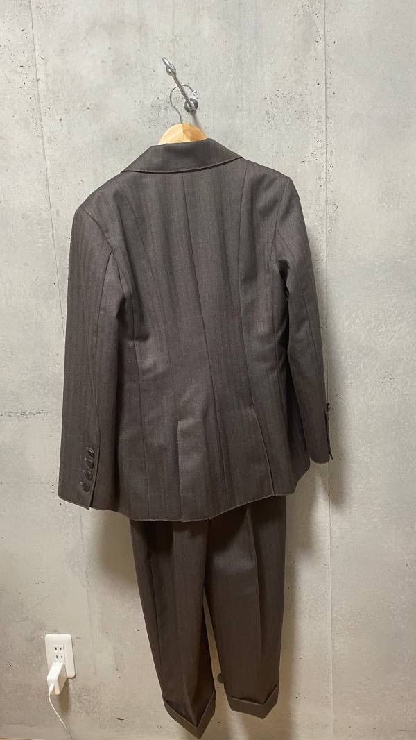 シャネルパンツスーツ シャネルパンツスーツオンライン ショップ