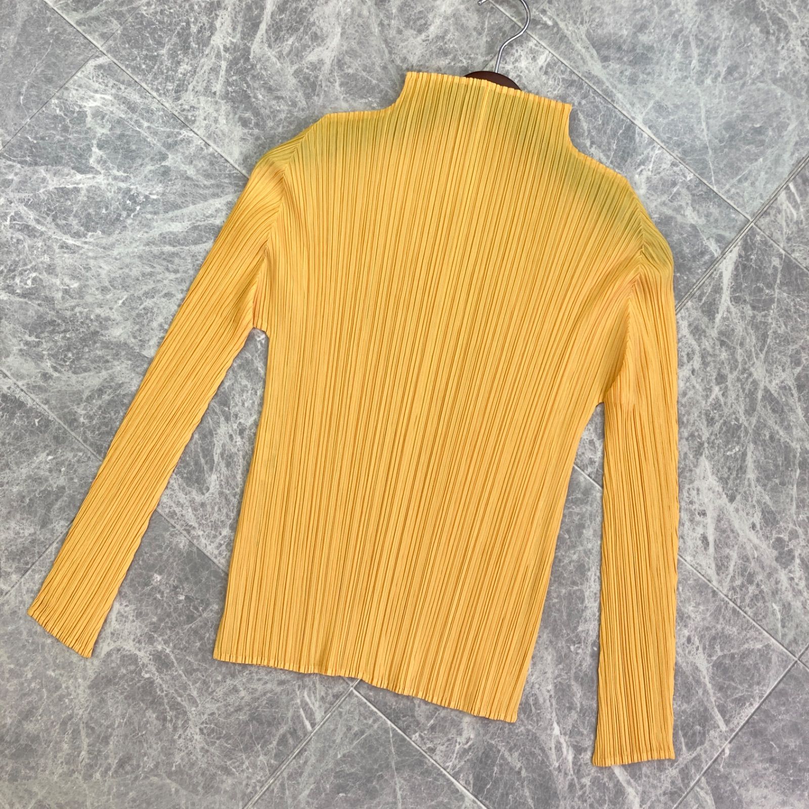 入手困難 プリーツプリーズ ハイネック長袖カットソー ブラウン系 3サイズ ✨美品✨ PLEATS PLEASE プリーツプリーズ ハイネック 長袖