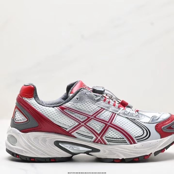 Asics GEL-Kahana TR V4 1203A585 -100アシックスGEL Kahana TRV 4 