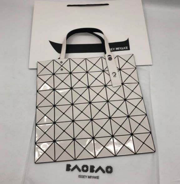 BAO BAO ISSEY MIYAKE バオバオイッセイミヤケ トートバッグ BAOBAO