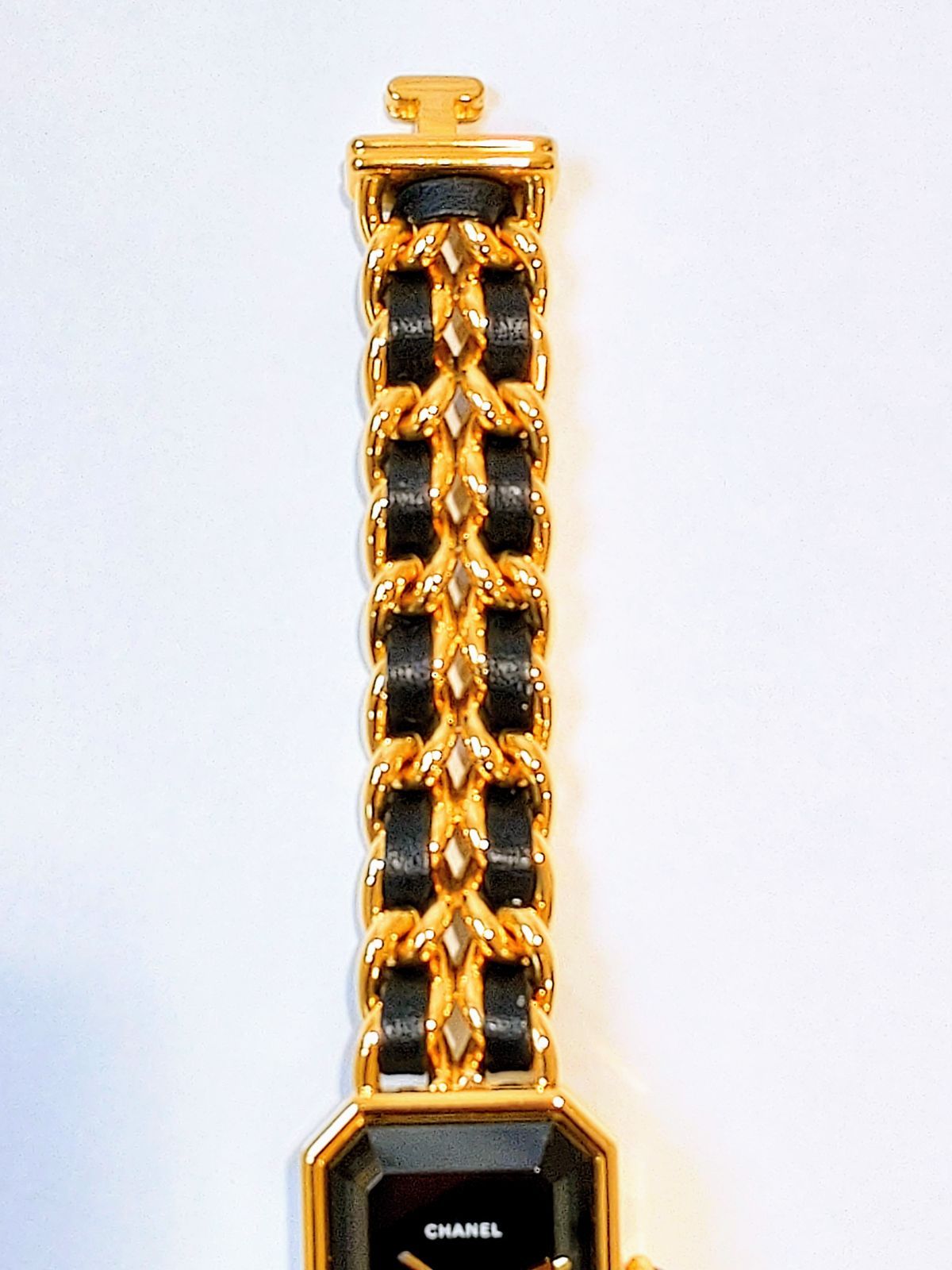 CHANEL シャネル