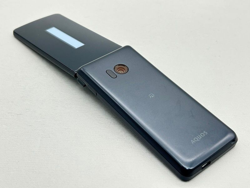 DOCOMO AQUOS携帯SH-02L 中古　2台セット DOCOMO AQUOS携帯SH-02L 中古 2台セット AQUOS ケータイ SH-02L