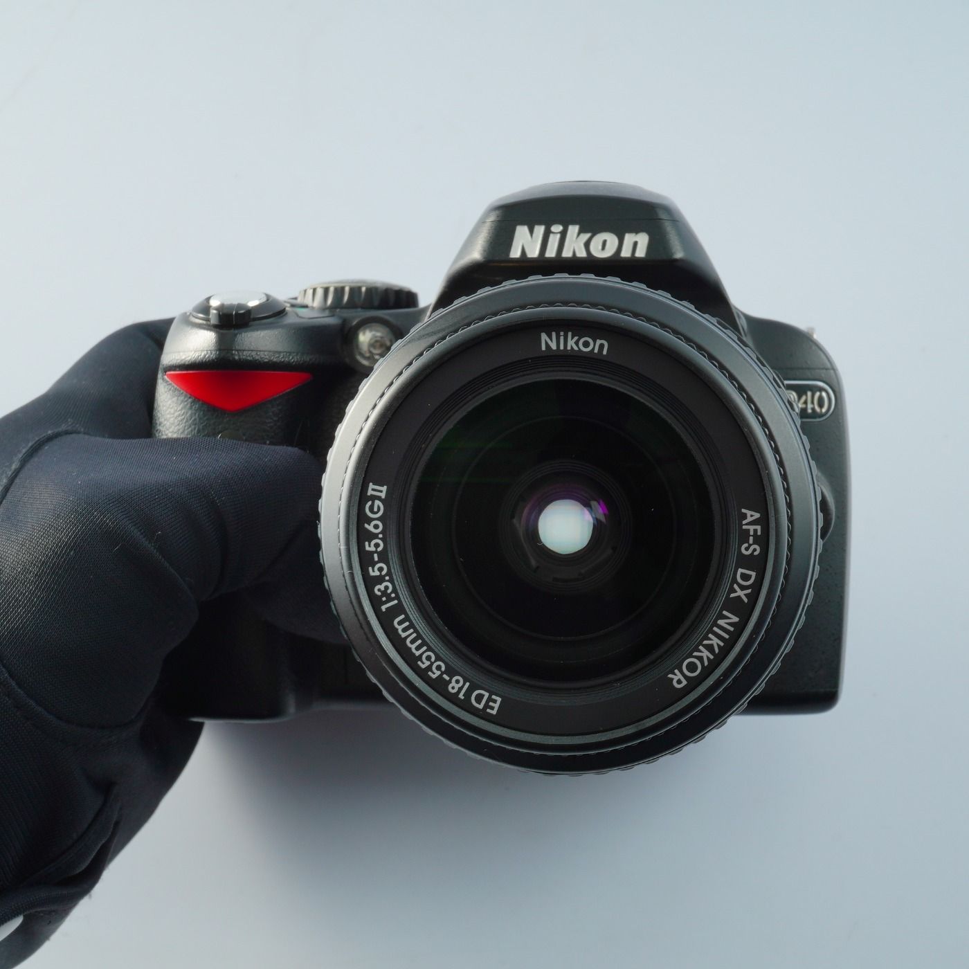D40