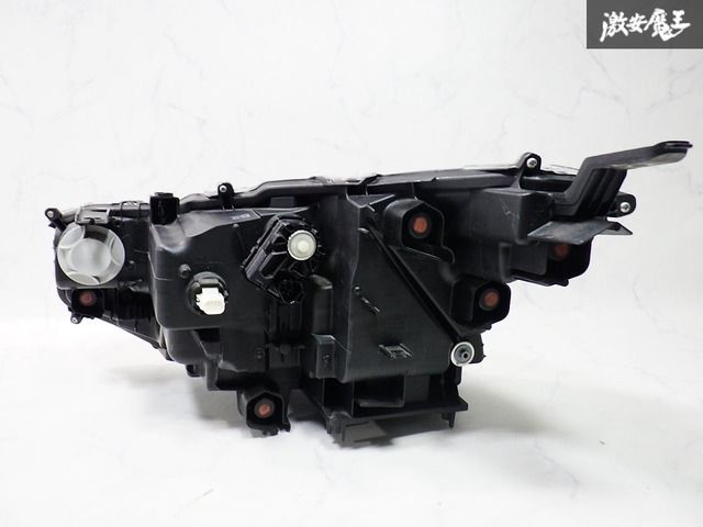 トヨタ 純正 MXPB10 MXPB15 ヤリス クロス LED ヘッドライト