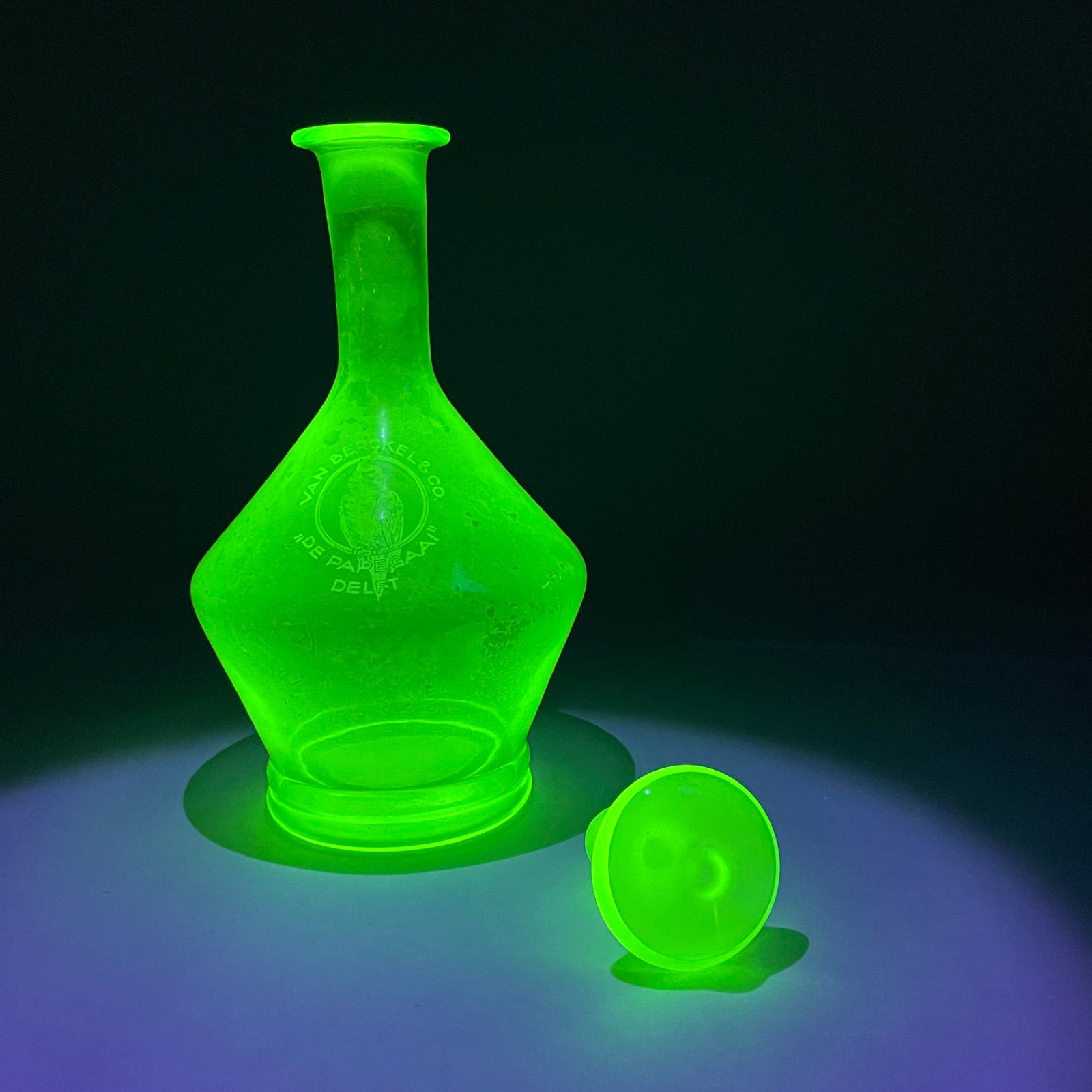 ◇ウランガラス デキャンタ瓶 1900年代初頭 オランダ製 希少品