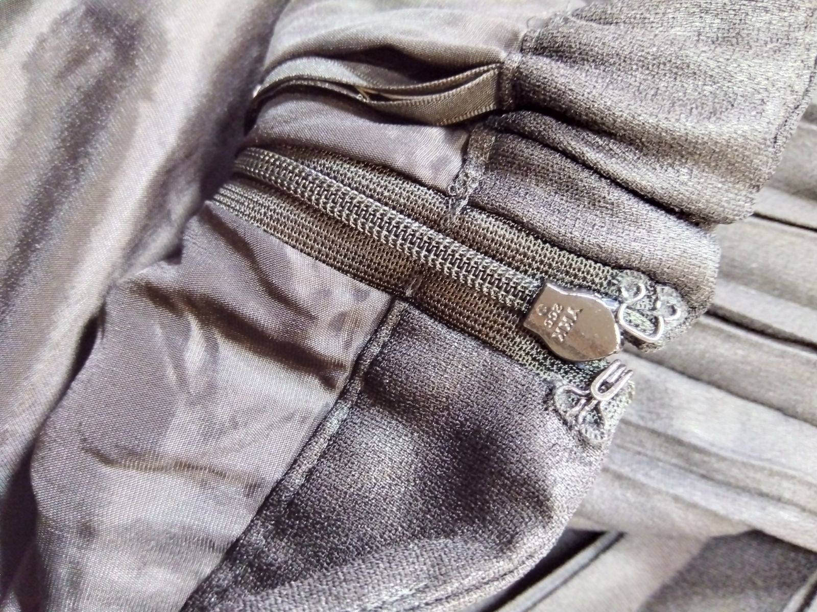 ロングスカート プリーツ