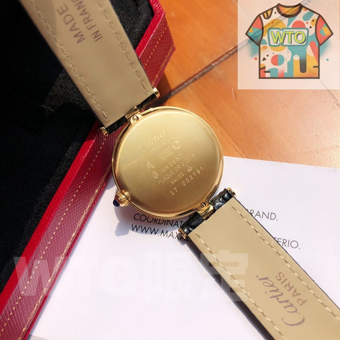 今日WTO】Cartier カルティエ 円盤型中古時計 サファイア製の
