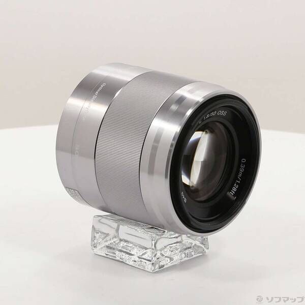 中古品〕 E 50mm F1.8 OSS SEL50F18 Eレンズ／シルバー【381】 - メルカリ