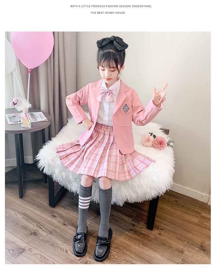 制服 スカート発表会